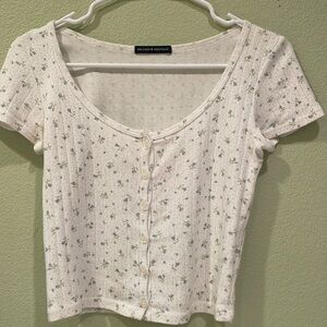 *RARE* Brandy Melville Floral Top